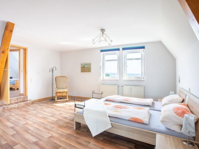 2 Bedrooms Classic Apartment