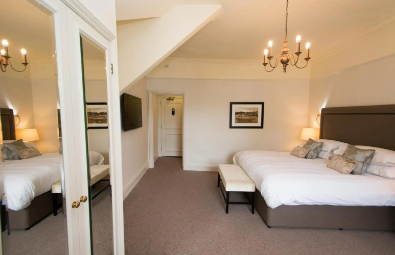 Macdonald Old England Hotel & Spa