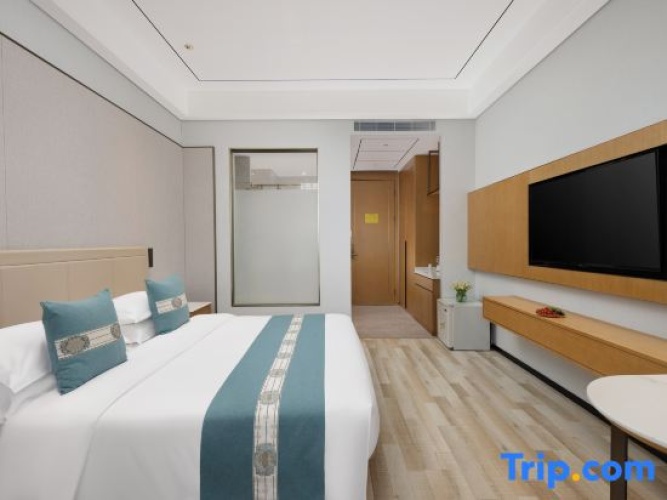Deluxe Double room with lake view