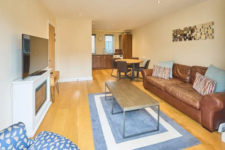 Host Stay Waterside