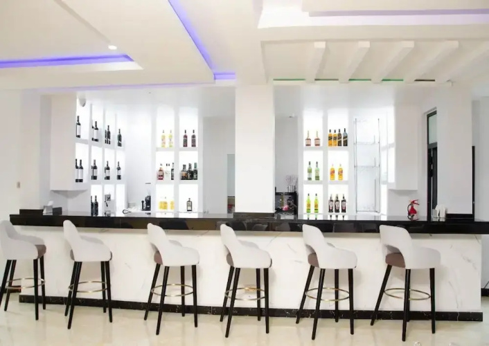 Wils Hotel SUpreme