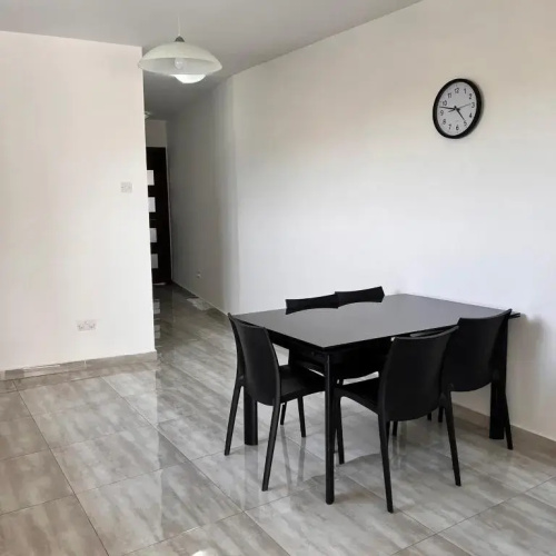 F6-2 Room 2 single beds shared bathroom in shared Flat