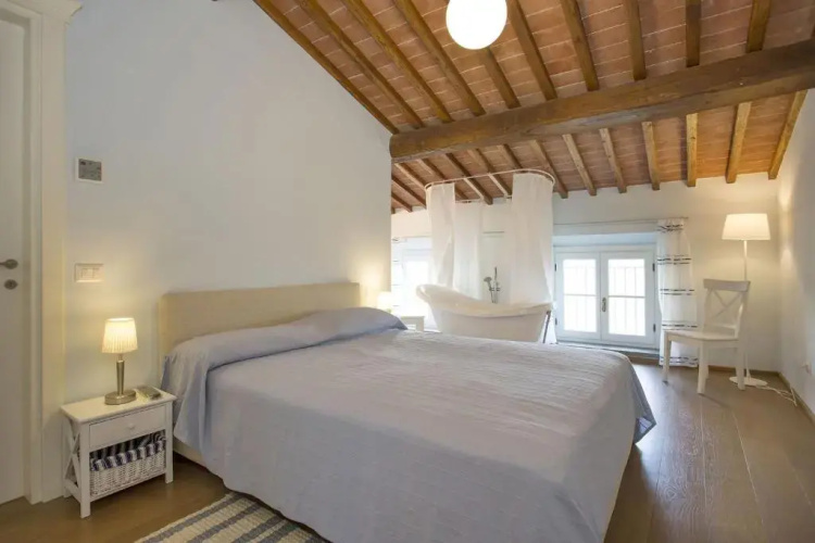 Santo Stefano 10