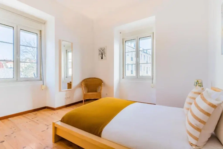 2 Bedrooms Apartment