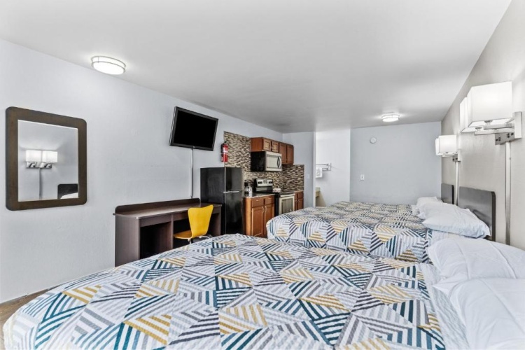 Standard Quadruple room