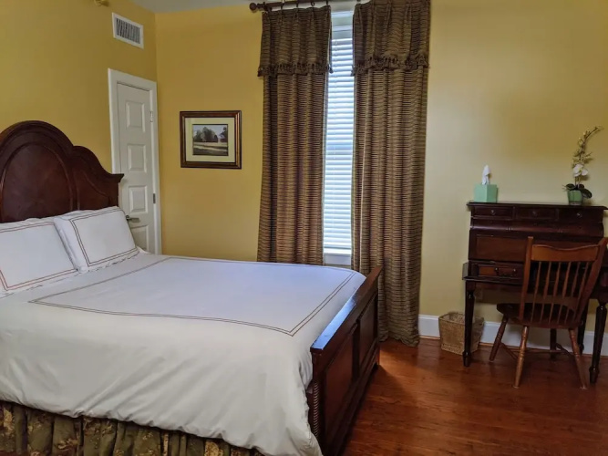 Grand Lux Inn