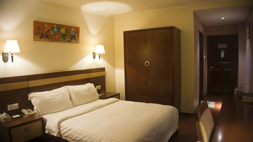 GS Plaza Hotel