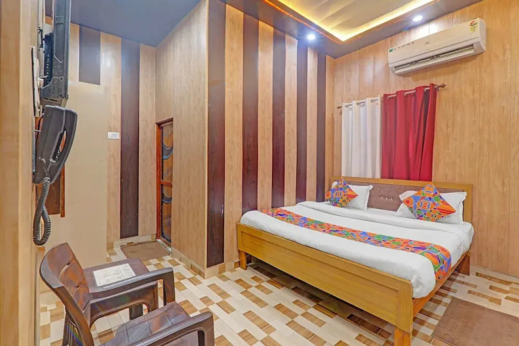 FabHotel Shree Ram Aadhar