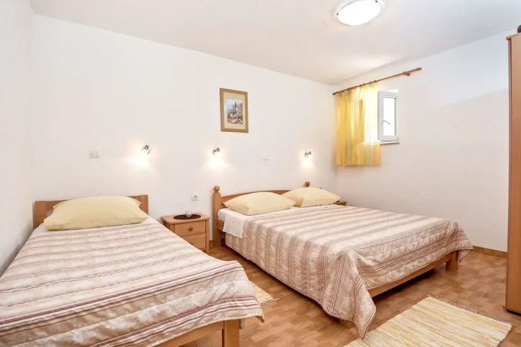 Beach Resort Apartments Bucina