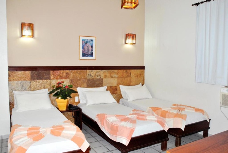 Standard Triple room with sea view