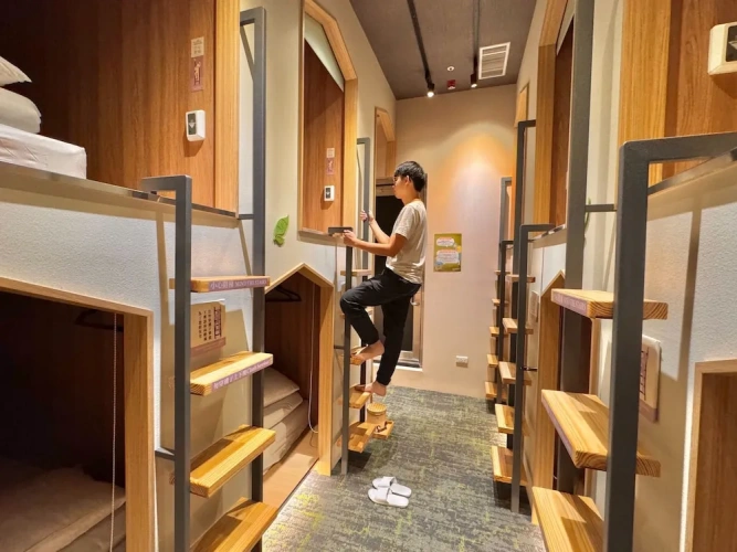 Bed in Dorm (male dorm)