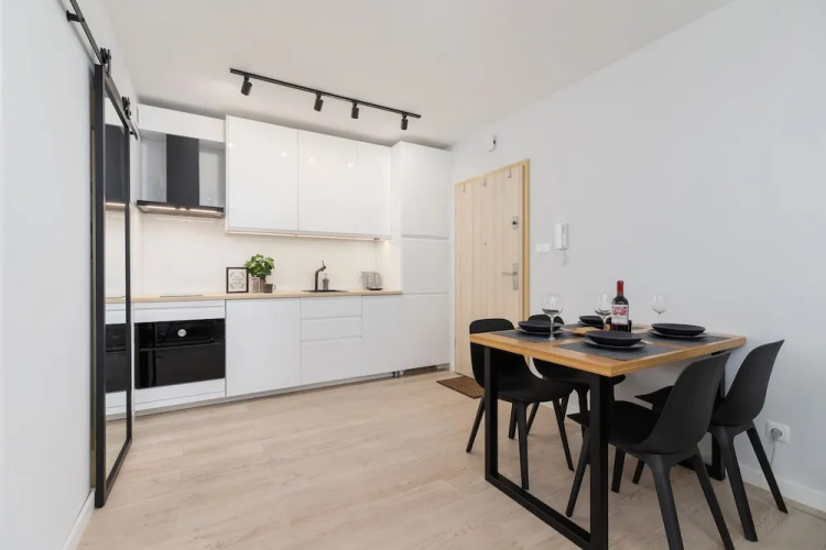 Deluxe Studio 4 Guests by Renters