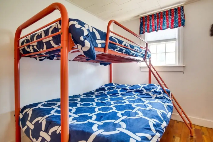 Coastal Cape Cod Charmer: Walk To Beach & Main St!