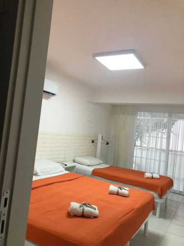 White Suite Rooms