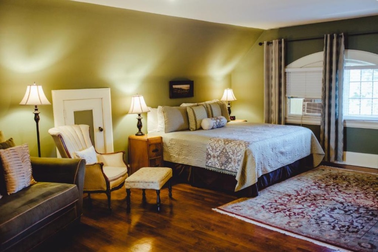 Deluxe Double Suite