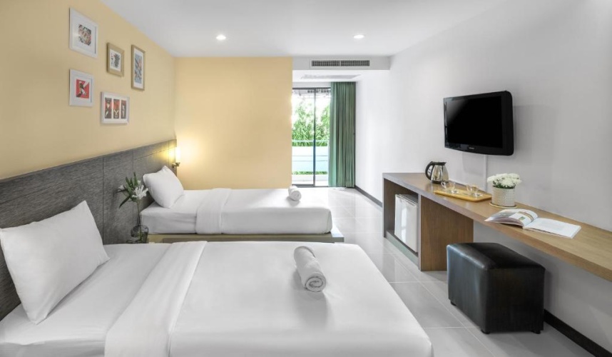 Standard Twin room