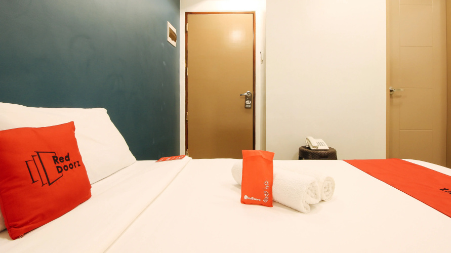 RedDoorz Plus @ San Marcelino Malate
