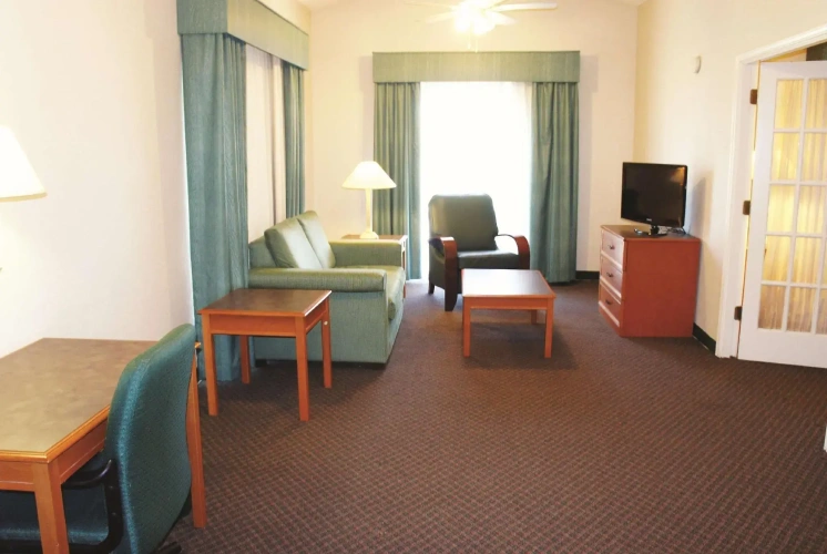Deluxe Double Suite