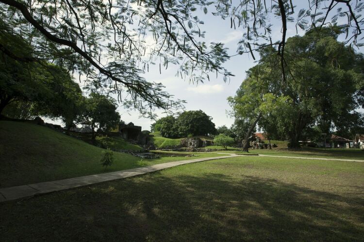 Verse Hotel Cirebon Over view