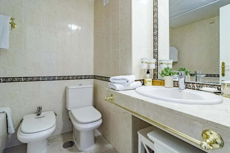 SAA2- comfortable apartment Puerto banus