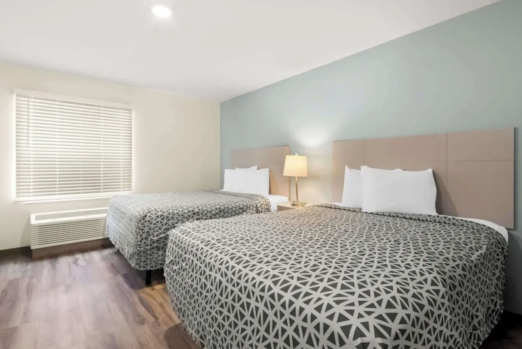 Quadruple Suite