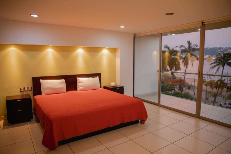 Ramada by Wyndham Acapulco Hotel & Suites photo 8