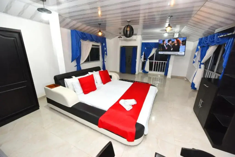 Hotel Santorini