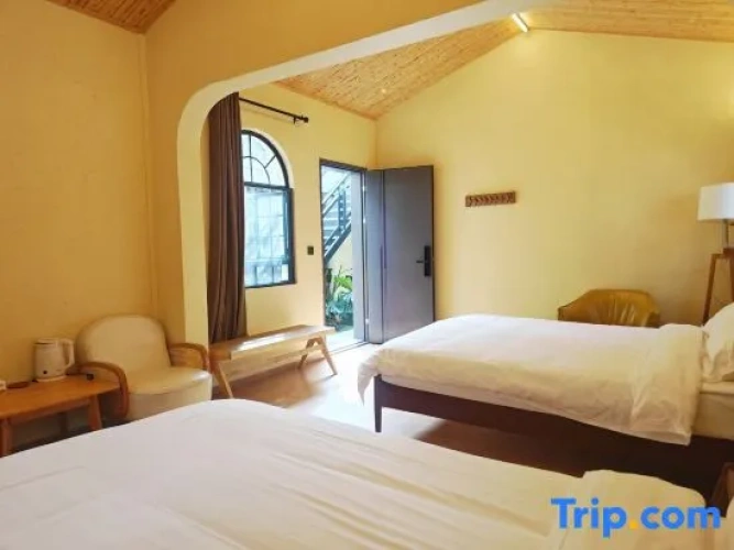 Standard Sextuple room