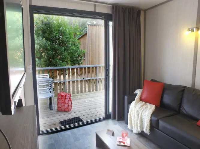 Apartment by Opal Coast Beach With Pool Access