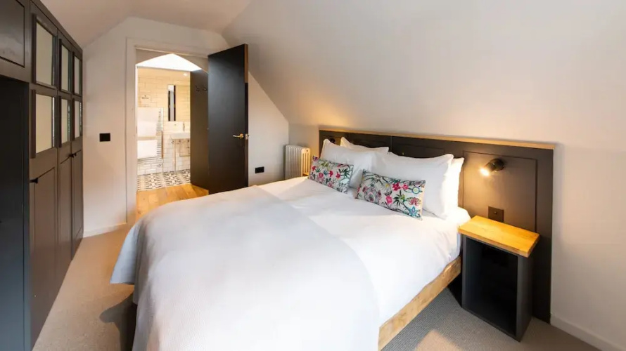 Blackfriars Apartment