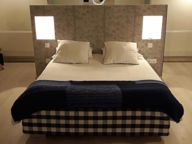 Deluxe Suite with city view