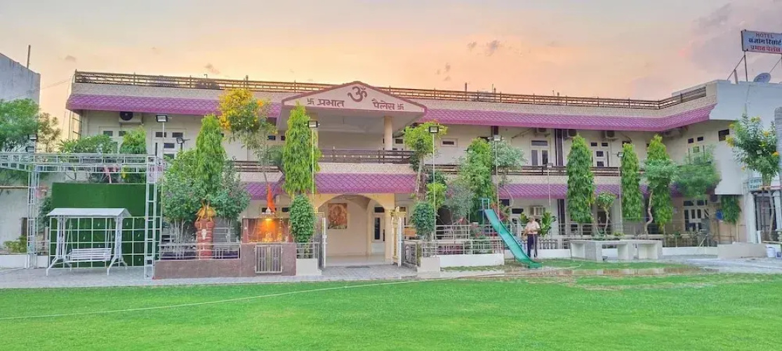 Hotel Prabhat Palace