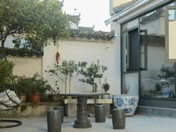 Yirenxiang Hostel