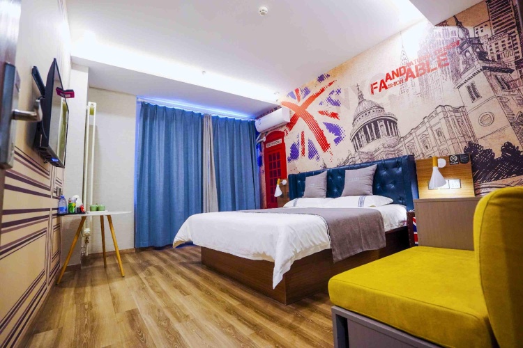 Deluxe Suite