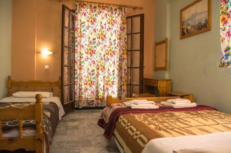 Nikos Studios Alykes