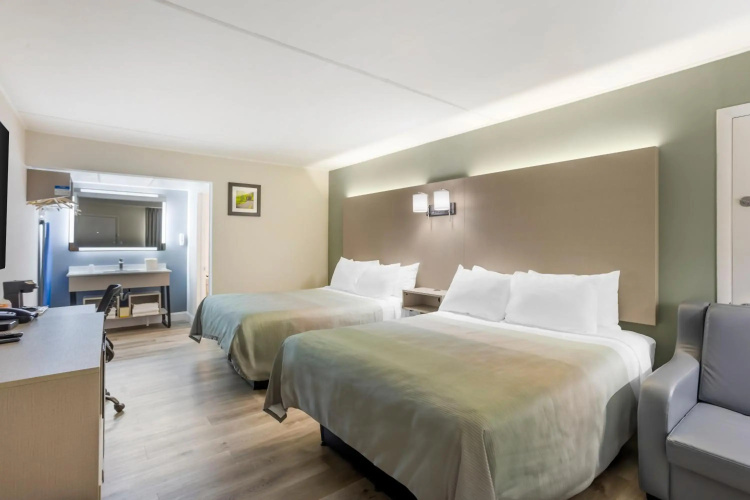 Quality Inn Smoketown - Lancaster Area