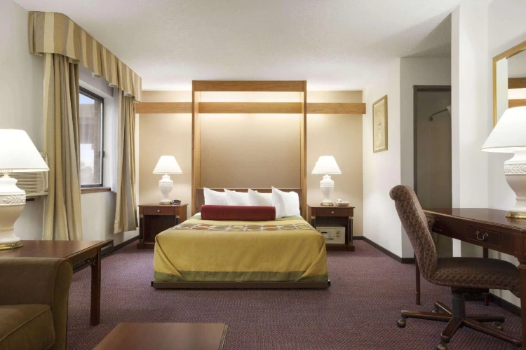 Double Suite