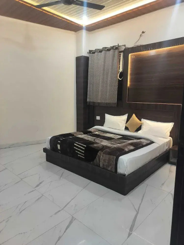 Hotel Shri Mohini Kunj Vindavan By HRG