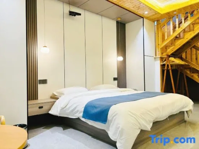 Double Family Duplex Suite