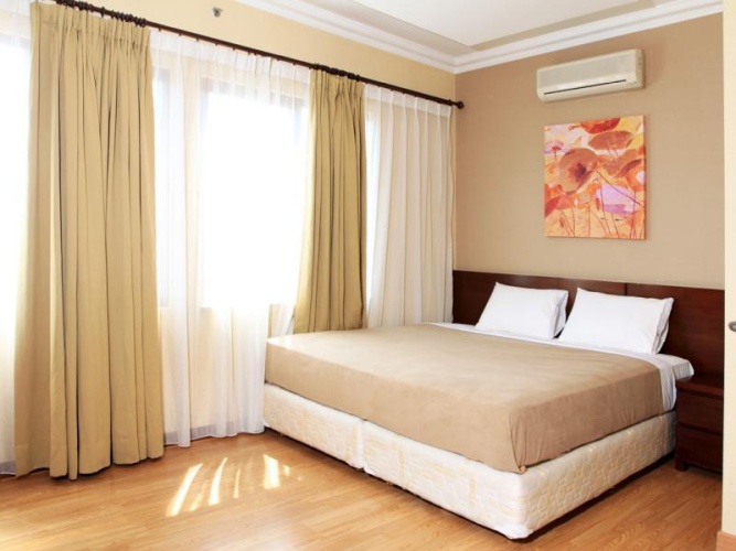 3 Bedrooms Apartment