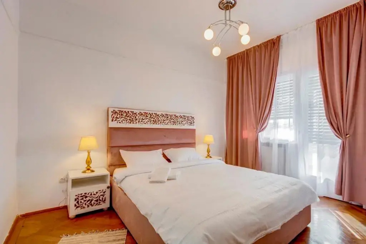 Cn2i Luxury Accommodation City Center 1