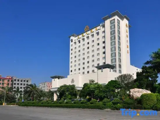 Crystal Hotel