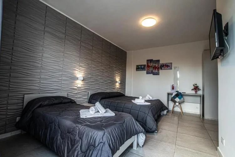 Standard Triple room with garden view