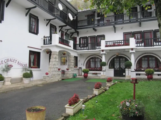 1 Bedroom Standard Apartment