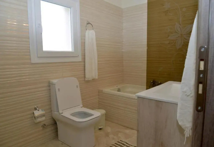 ANTIGONH COUNTRYSIDE VILLA !i