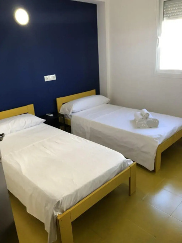 Click & Room