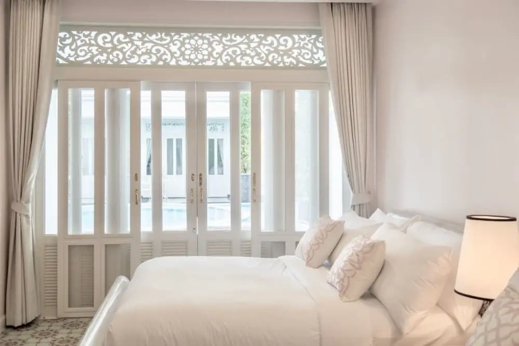Deluxe Quadruple room with view