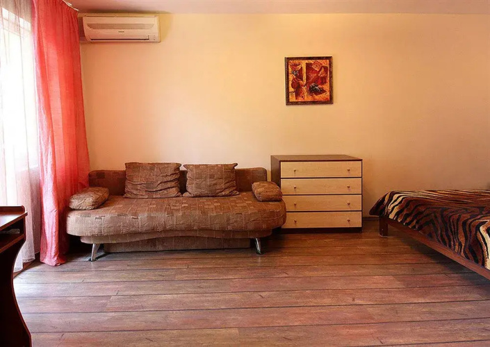 Lesi Ukrainki 5/18 Apartment