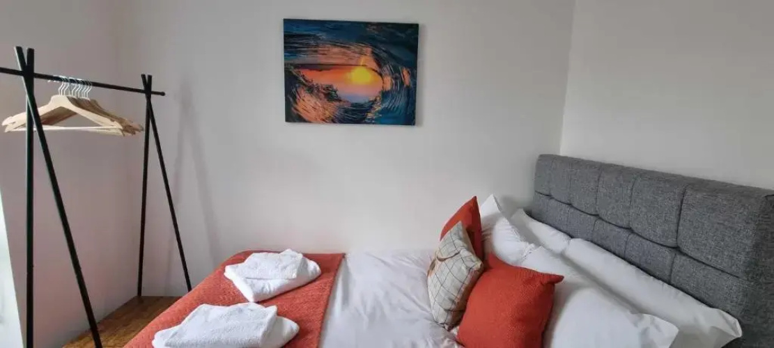 Near City Centre 4 Bed 2 Bath House with Parking, Digbeth, Birmingham