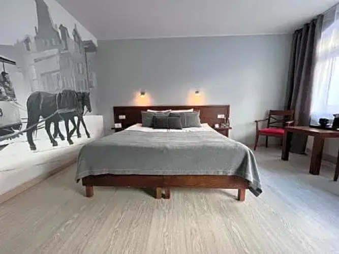 Kamienica 22